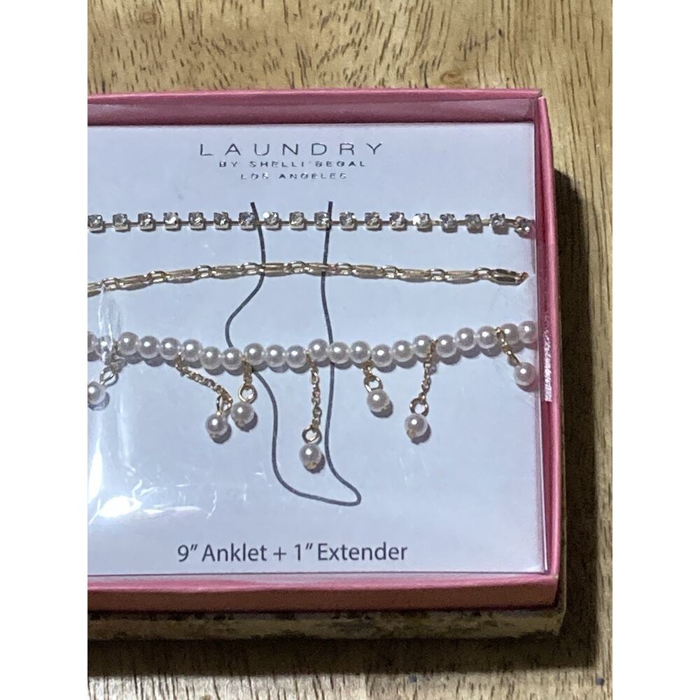 Gold Tone And Pearls Ankle Bracelet 9” With‎ 1” Extender - 10” Total By Laundry